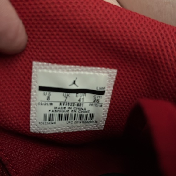 2018 Jordan Legacy 312 Toro. Red/Black. Men’s 8. Good used condition! - Picture 14 of 14